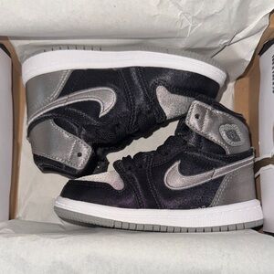 New Jordan 1 Retro High OG Satin Shadow(TD). Sz:6c. Original box
